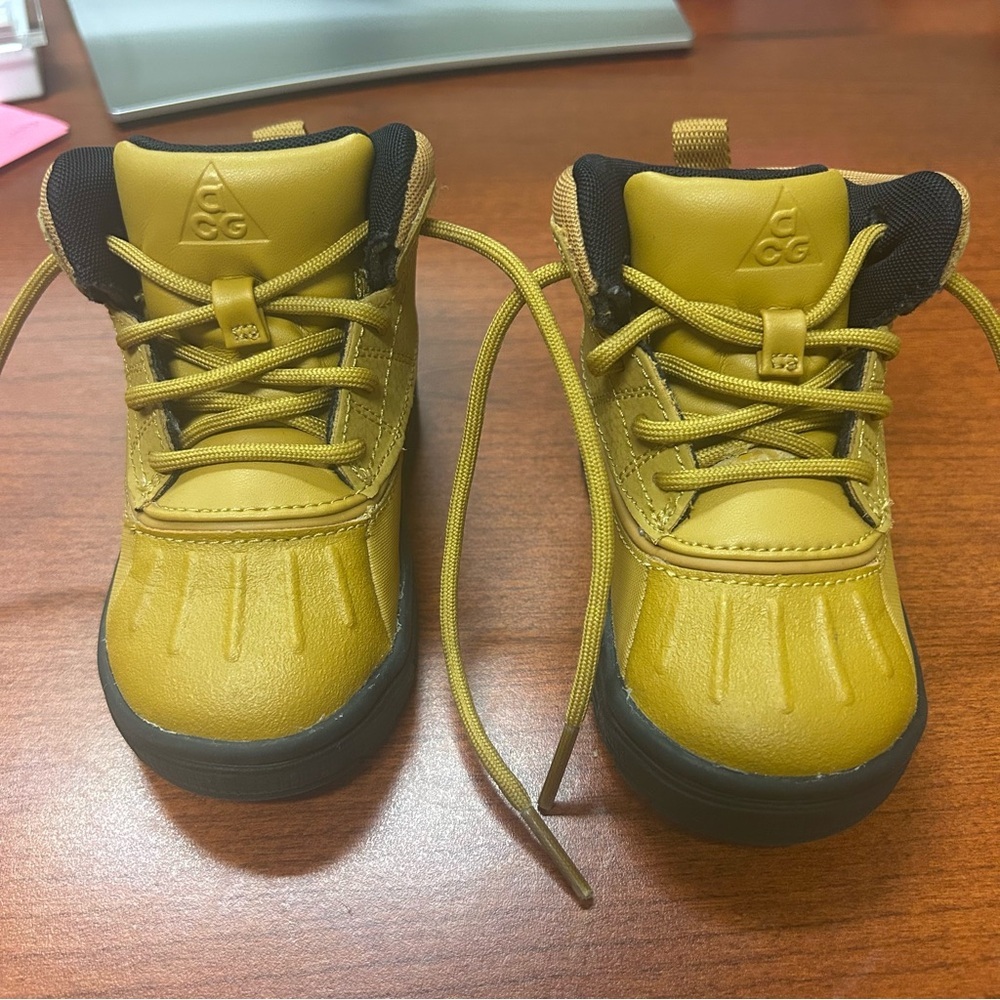 Nike ACG Woodside 2 High Toddler Boots Wheat Gold Black - Size 6C